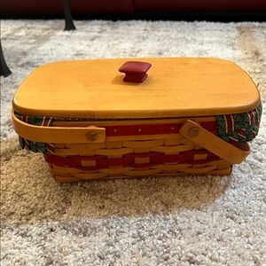 Longaberger Woven Basket w Wood Lid and Red Accent fabric liner and protector